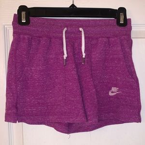 Nike Shorts L in Girls